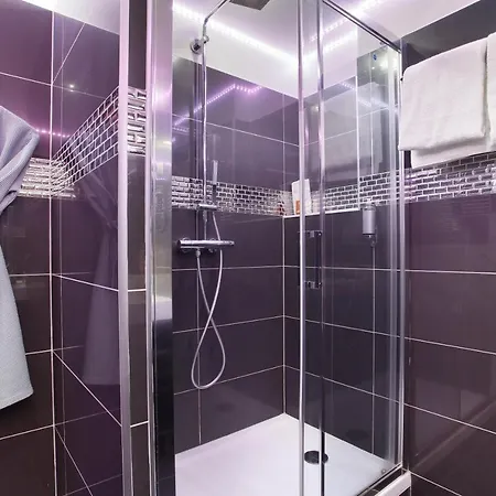 Hotel De France 3*